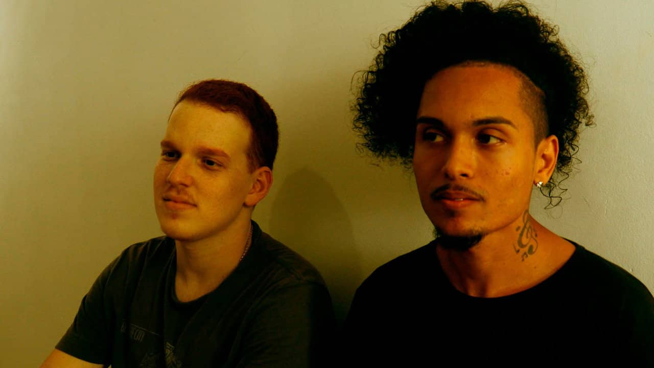Amantes da Dissonância backdrop