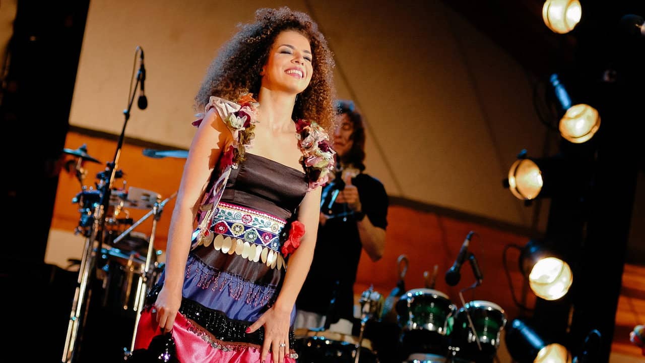 Multishow ao Vivo: Vanessa da Mata backdrop
