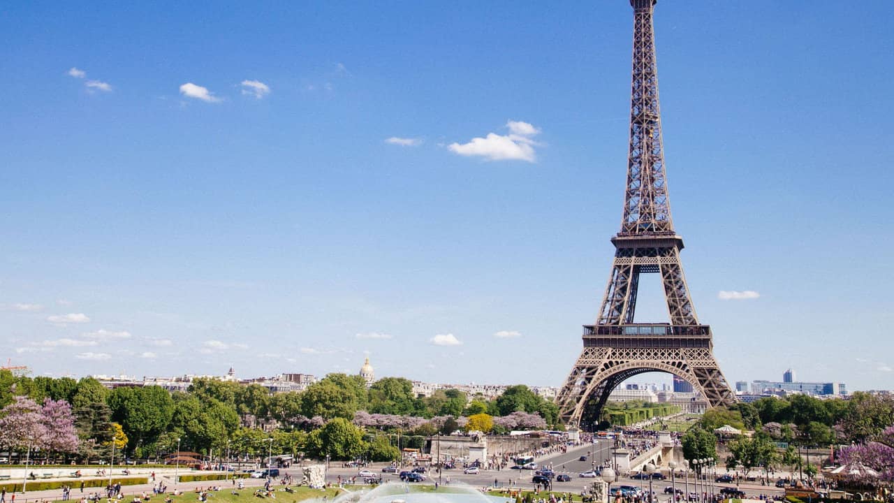 Eiffel Tower: Building the Impossible backdrop