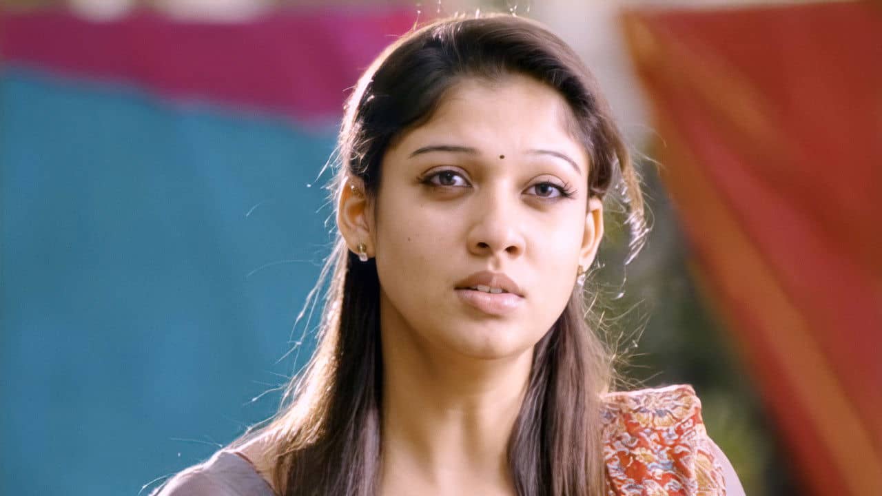 Yaaradi Nee Mohini backdrop
