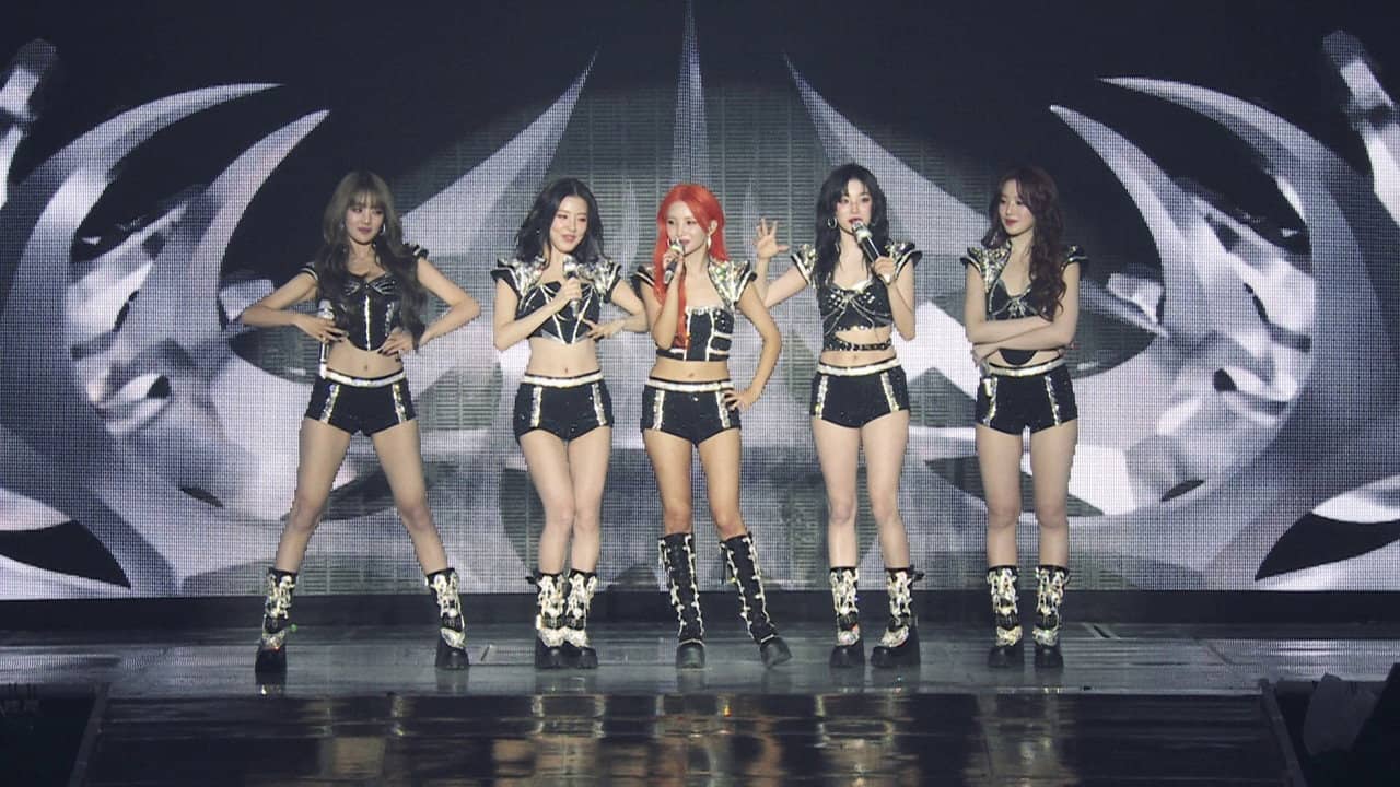 (G)I-DLE - 2024 (G)I-DLE WORLD TOUR [iDOL] IN SEOUL backdrop