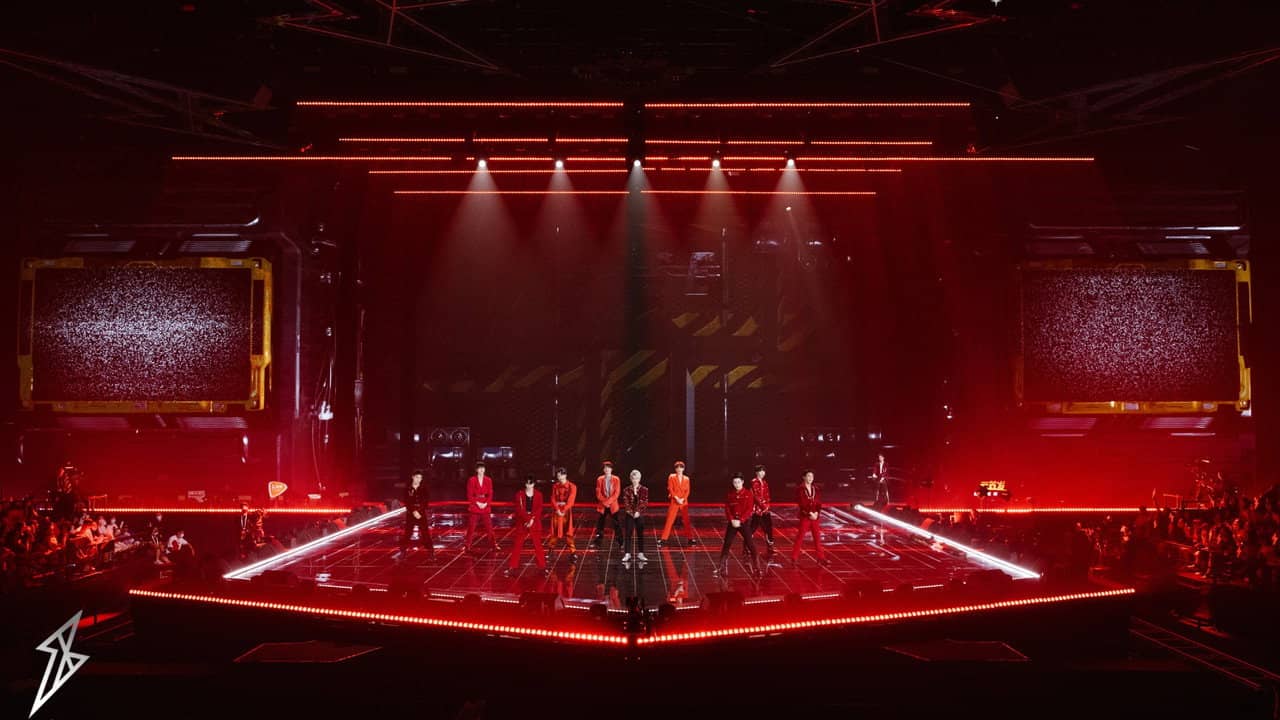 WE ARE R.1.S.E-2019R1SE巡回演唱会 backdrop