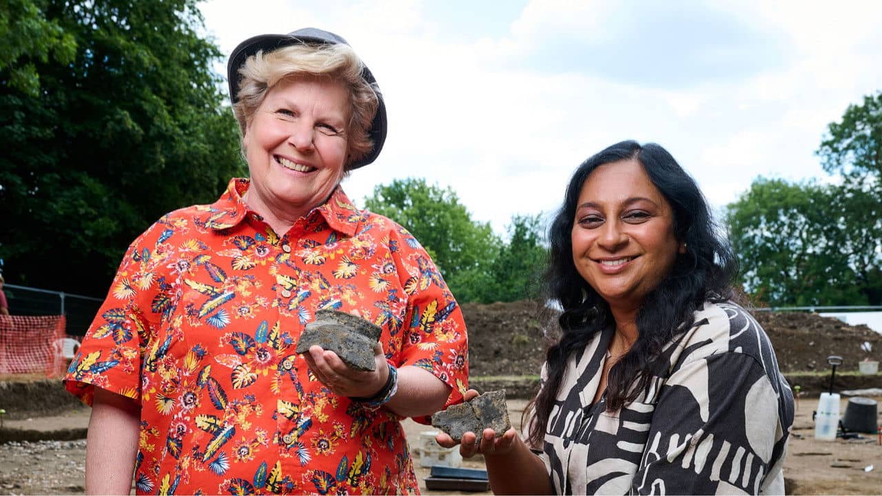 Sandi Toksvig's Hidden Wonders backdrop