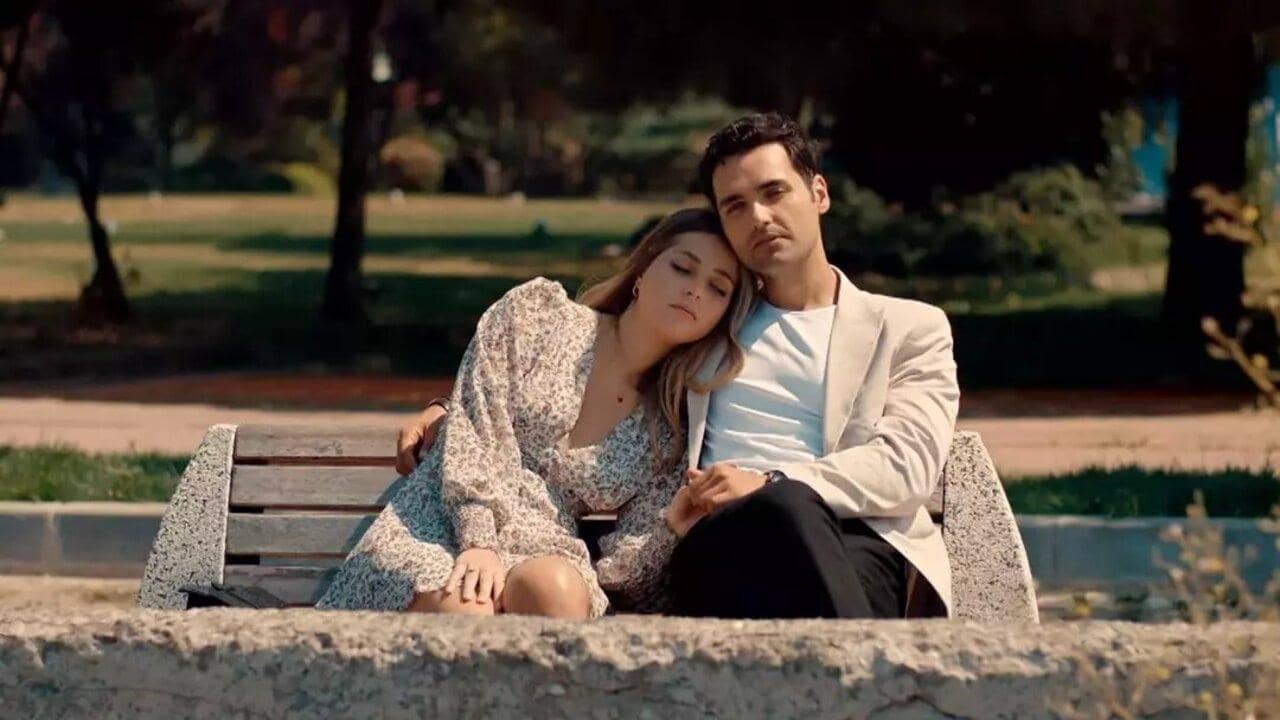 Babasının Kızı backdrop