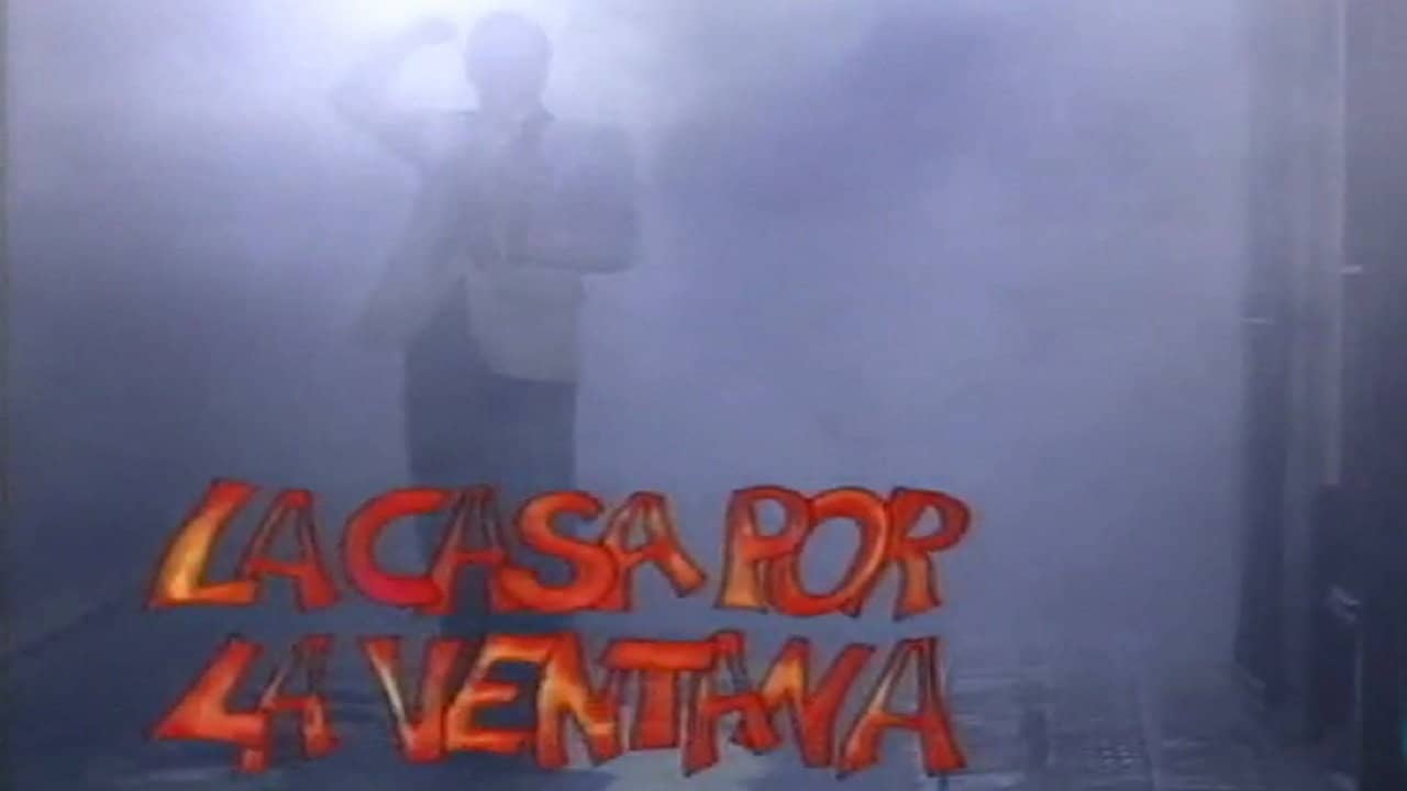 La casa por la ventana backdrop