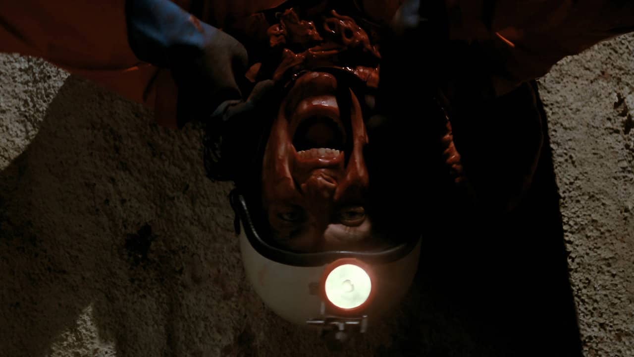 Alien 2: On Earth backdrop