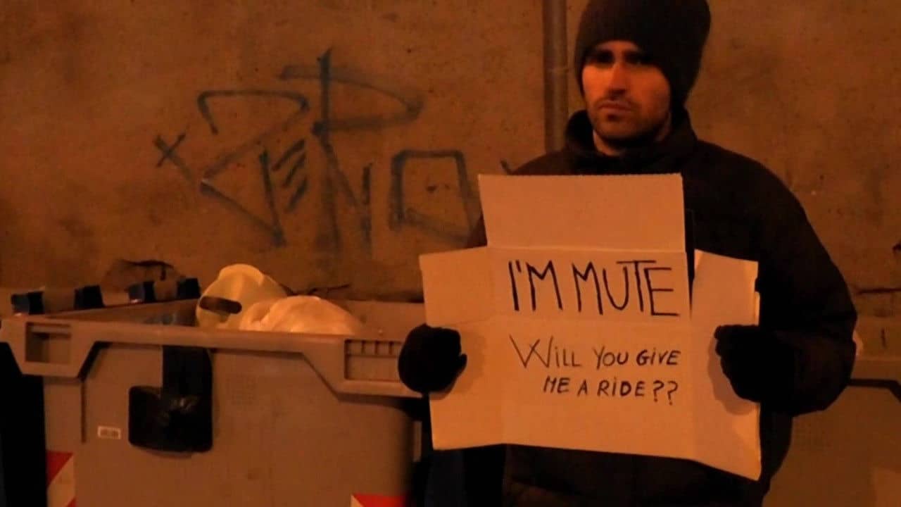 Mute backdrop