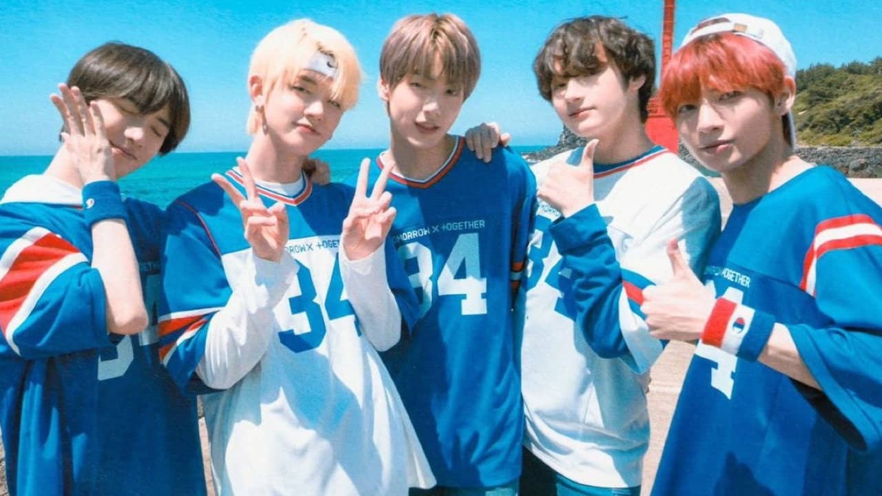 TOMORROW X TOGETHER The 2nd Photobook H:OUR backdrop