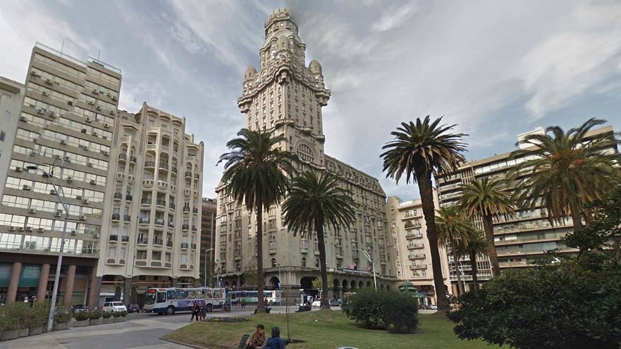 Montevideo Inolvidable backdrop