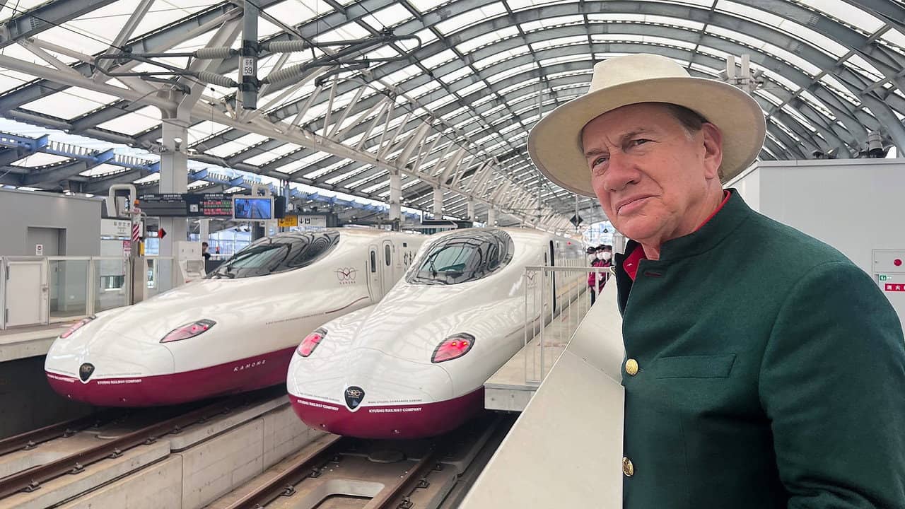 Great Japanese Railway Journeys backdrop