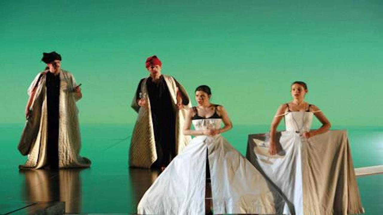 Cosi Fan Tutte backdrop