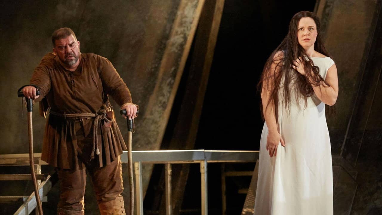 Rigoletto backdrop