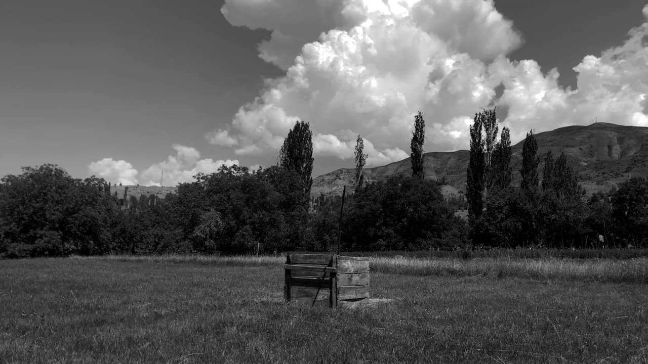Sessizlik backdrop
