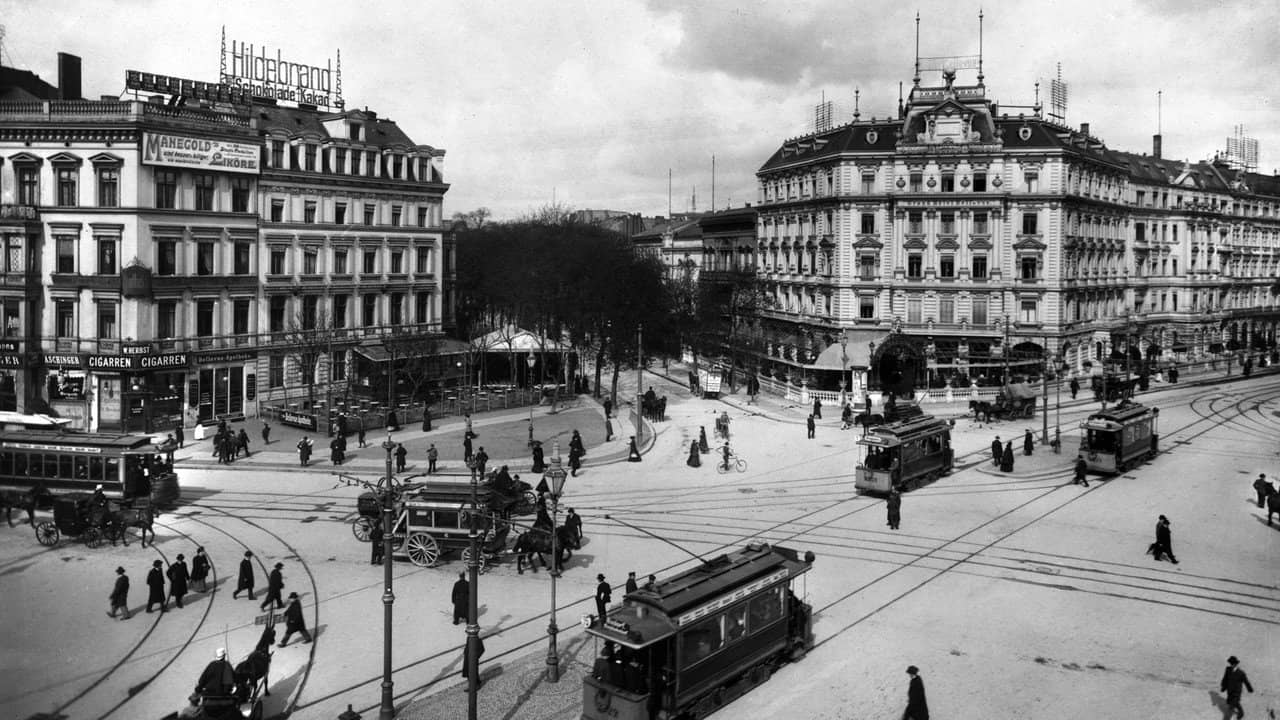 Ernst Lubitsch in Berlin: From Schönhauser Allee to Hollywood backdrop