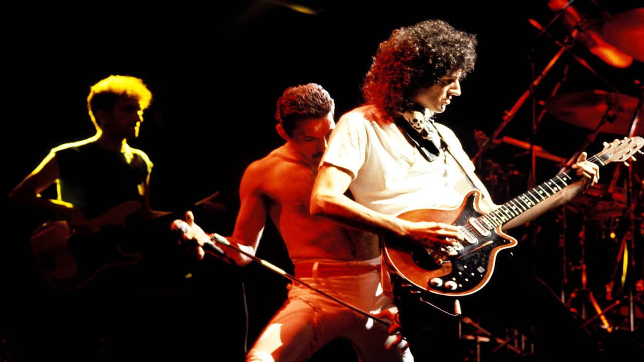 Queen - We Are The Champions - Final Live In Japan 1985 backdrop