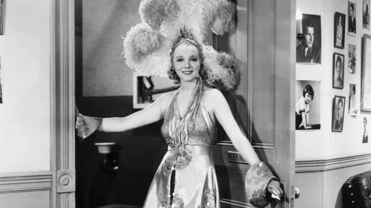 Women of Glamour backdrop