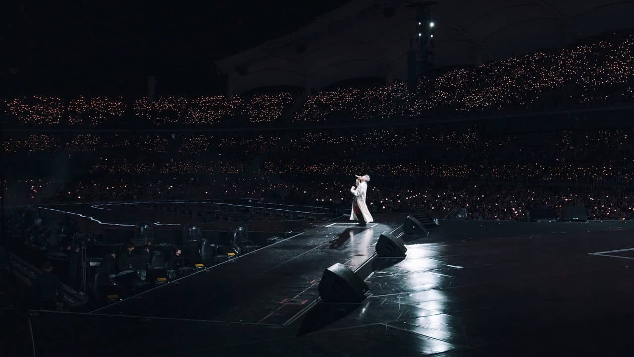 G-DRAGON IN CINEMA [Übermensch] backdrop