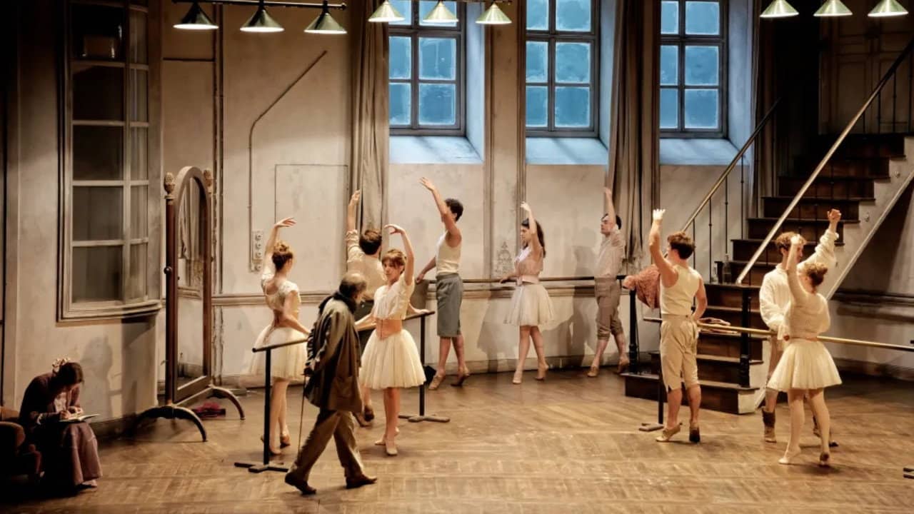 L'École de Danse backdrop