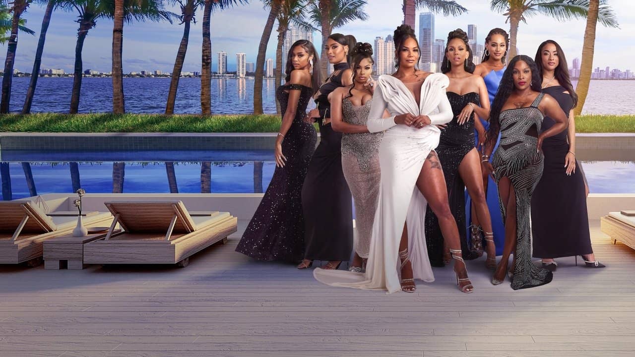 W.A.G.s to Riches backdrop