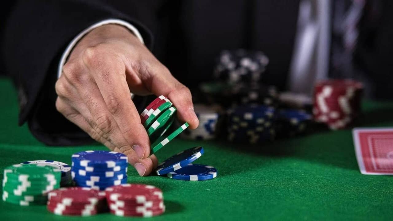 100% Poker backdrop