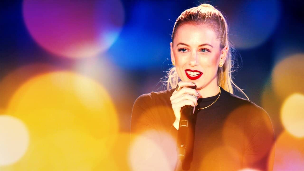 Iliza Shlesinger: Elder Millennial backdrop