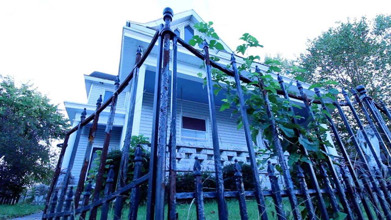 The Sallie House - Gateway to the Paranormal backdrop