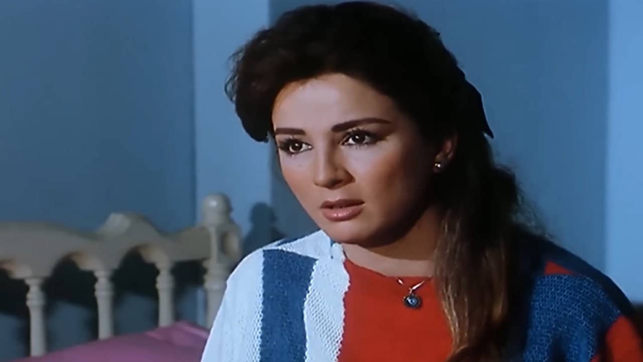 Eimra mutlaqa backdrop