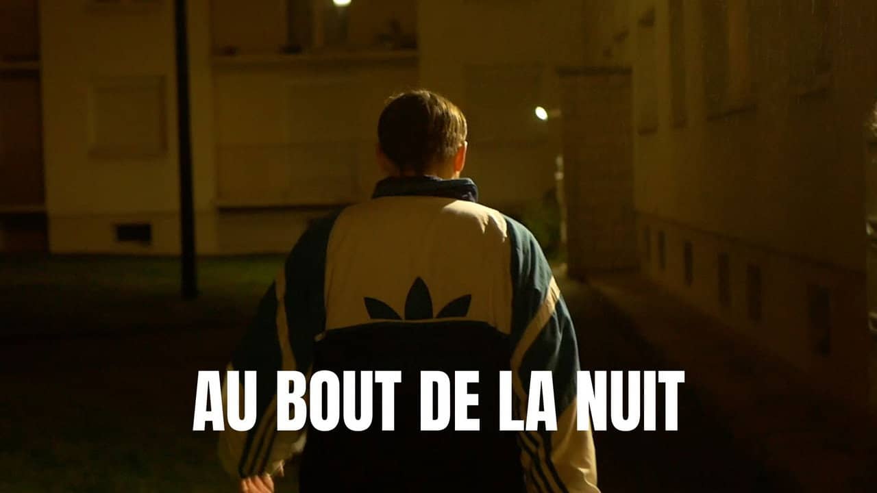 Au bout de la nuit backdrop