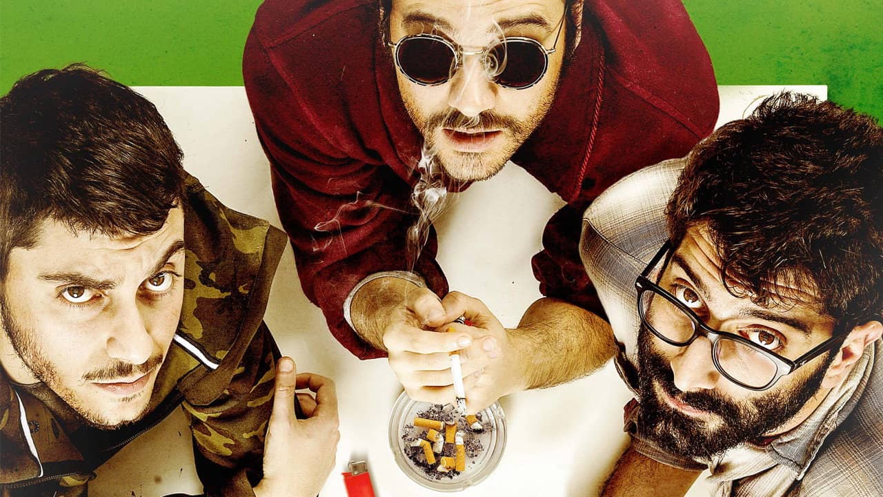 The Pills - Sempre meglio che lavorare backdrop