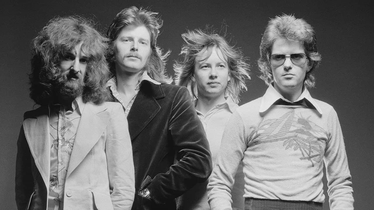 Barclay James Harvest Featuring Les Holroyd With Prague Philharmonic Orchestra – Classic Meets Rock backdrop