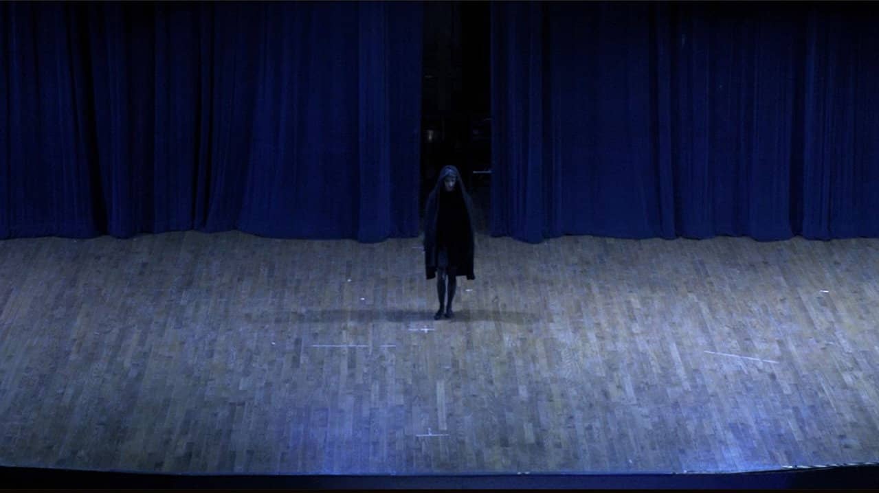 Existencia Silenciosa backdrop