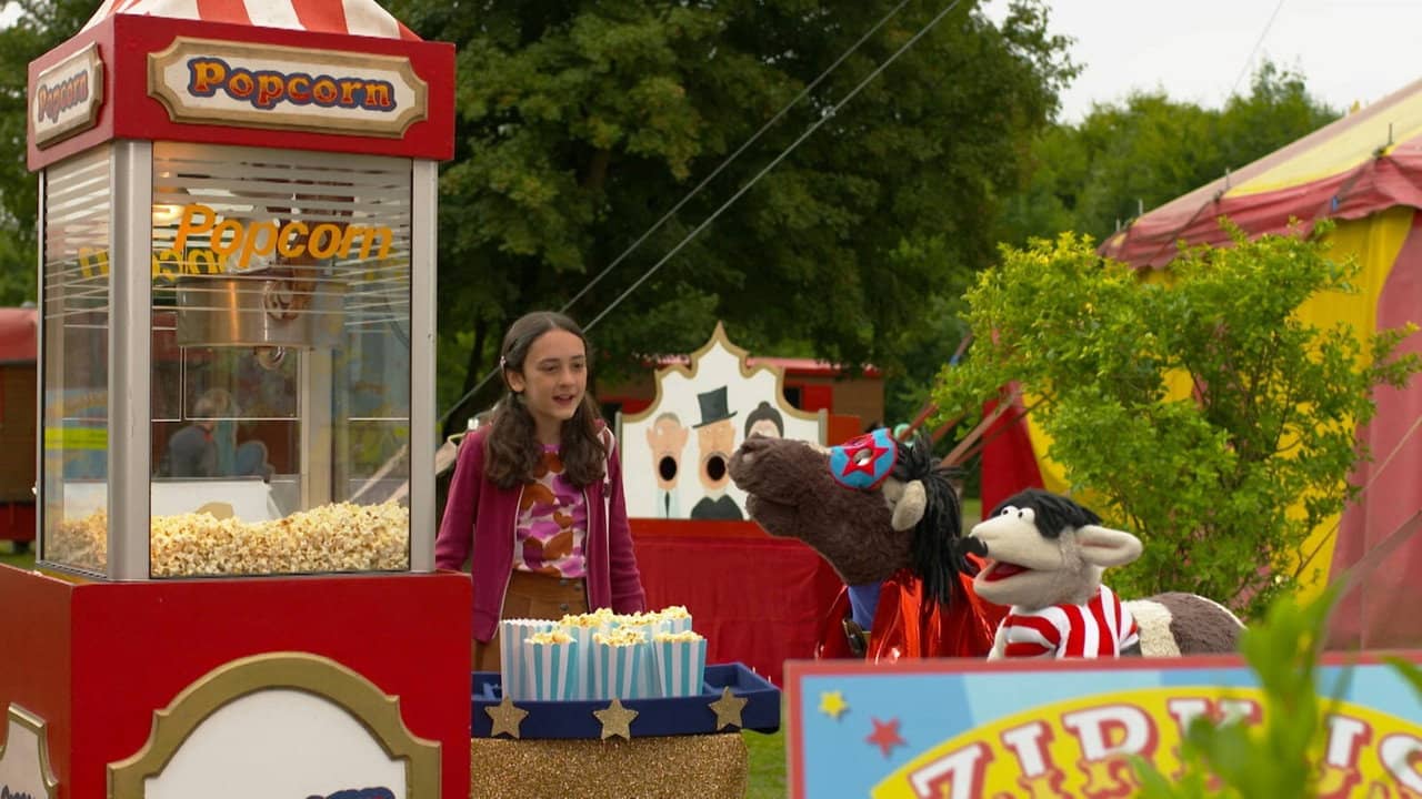 Sesamstraße präsentiert: Alarm im Zirkus backdrop