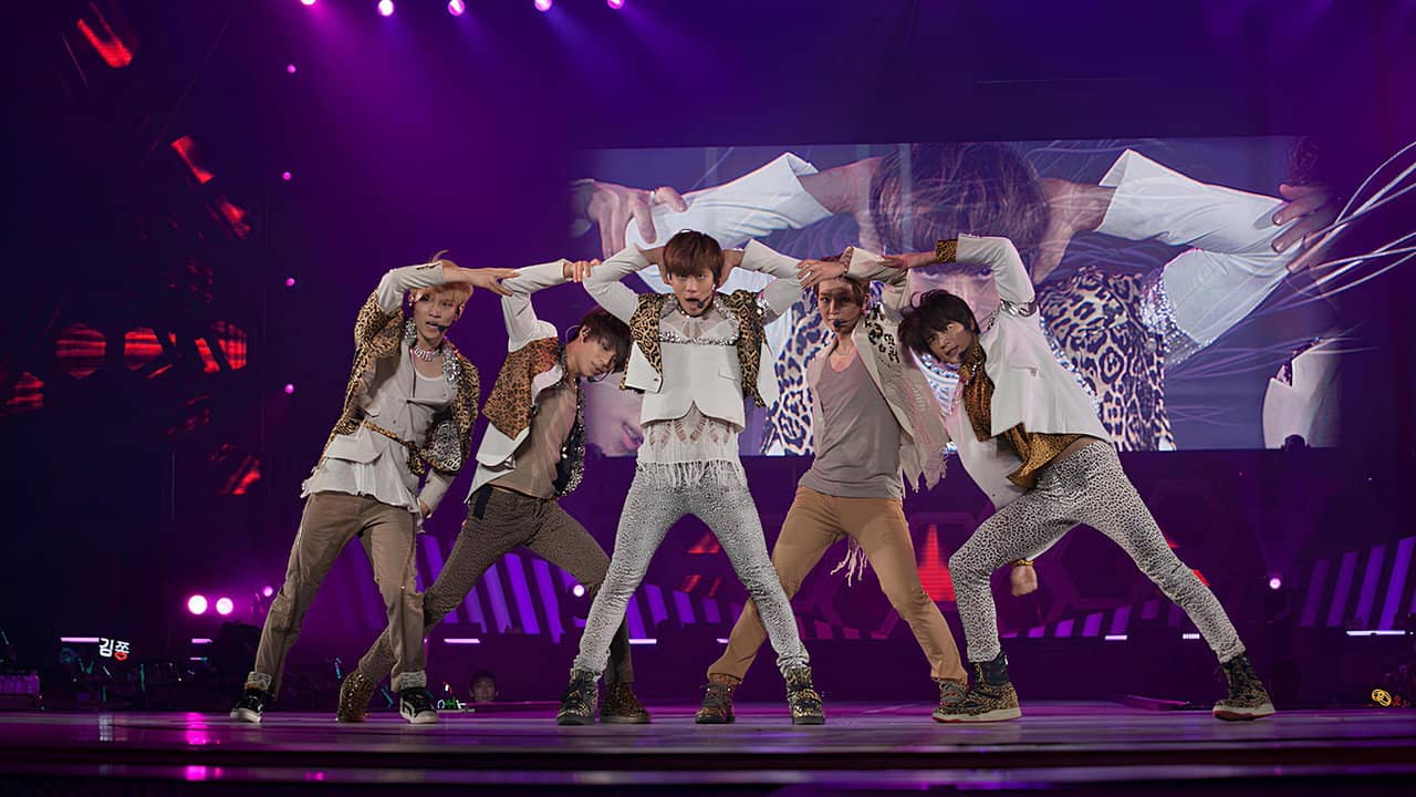 SHINee CONCERT "SHINee WORLD II" backdrop