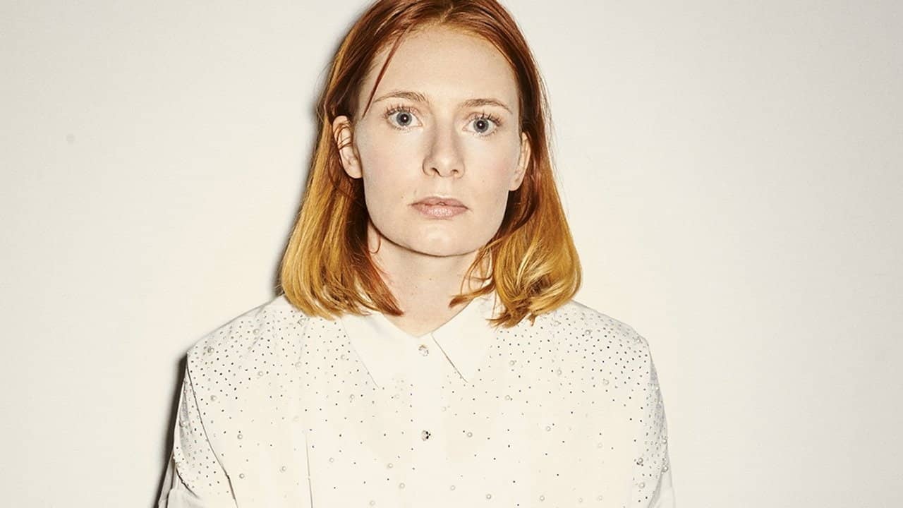 Annika Aakjær - ENEBARN backdrop