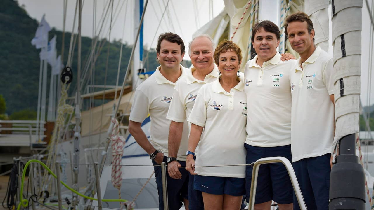 The Orient Expedition: Família Schürmann backdrop
