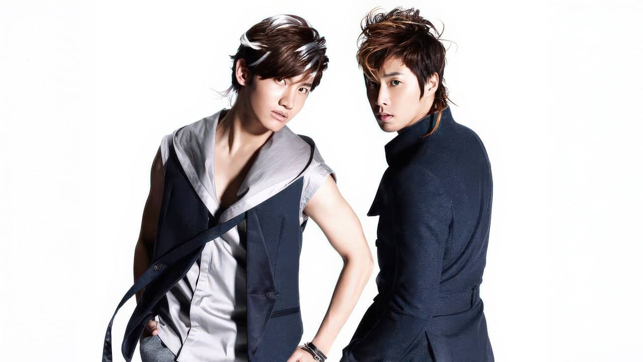 TOHOSHINKI LIVE TOUR 2012 ~TONE~ backdrop