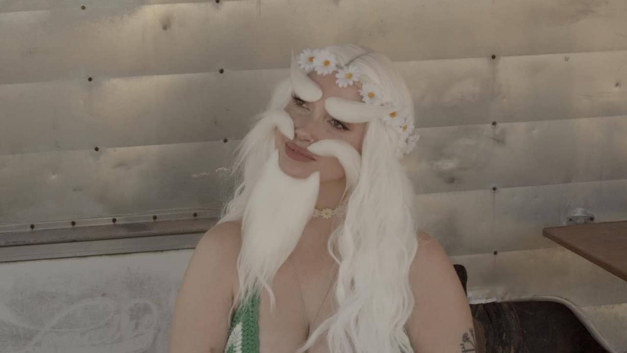 Babezilla vs. the Cyber Skanks: Rise of MechaBabezilla backdrop