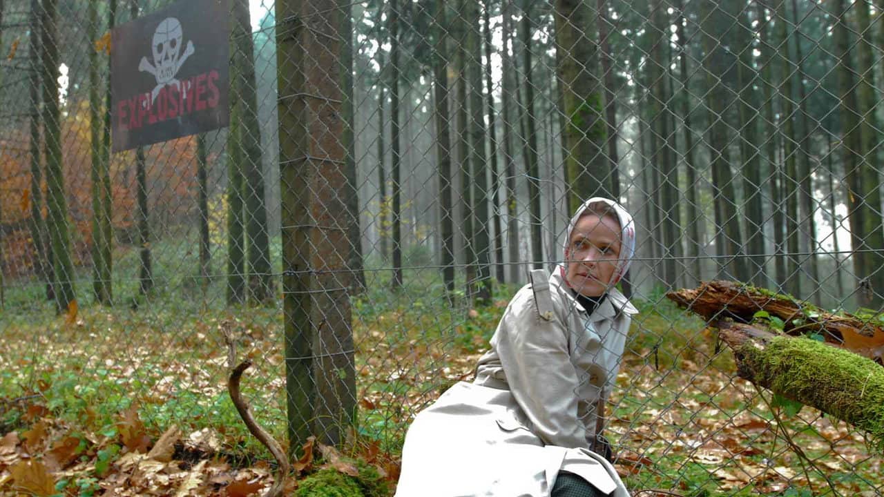 Die Frau, die im Wald verschwand backdrop