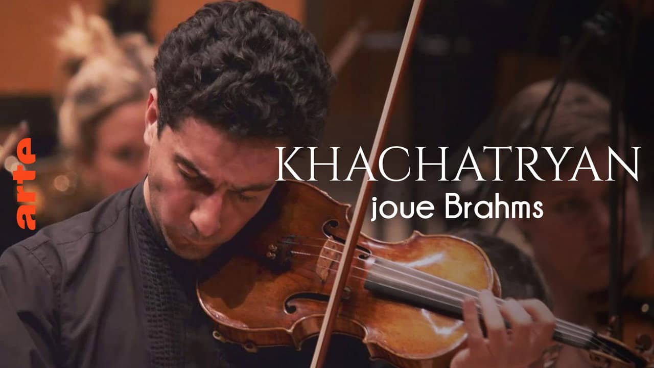 Khachatryan joue Brahms backdrop