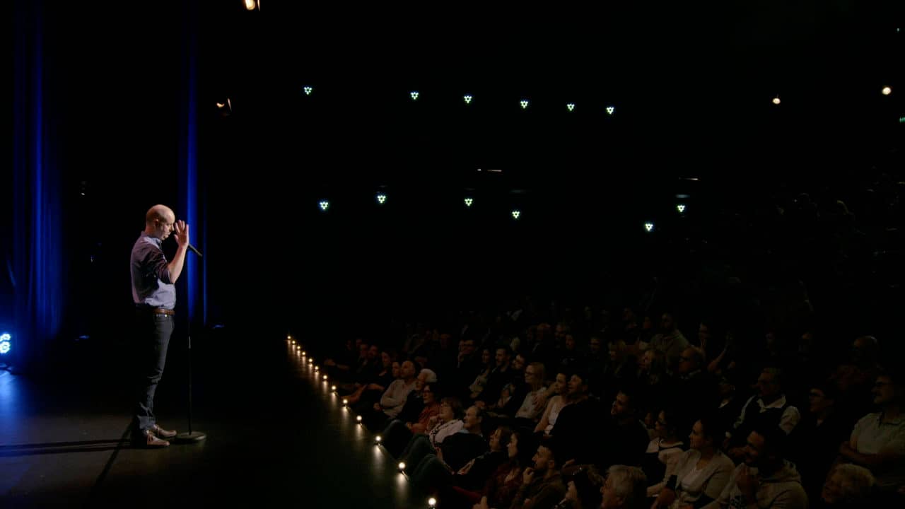 Tom Gleeson: Joy backdrop