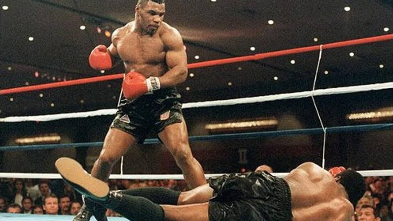Mike Tyson - Heavyweight Fights backdrop
