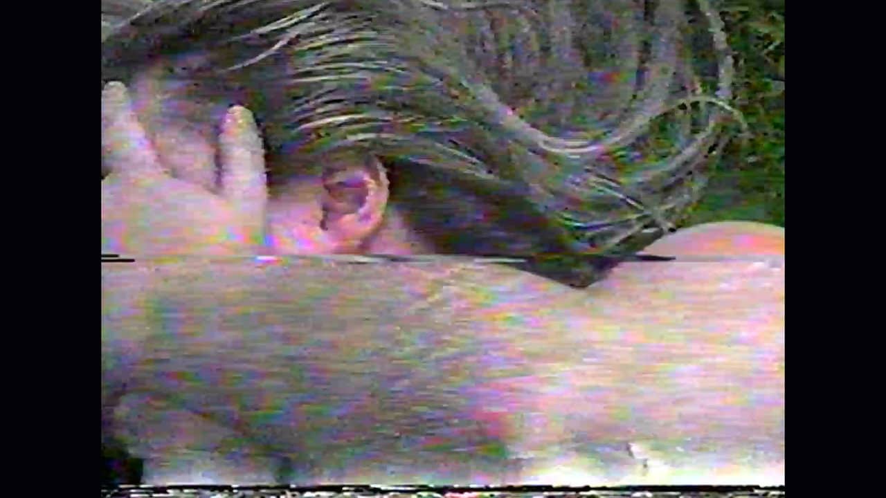 No Signal backdrop