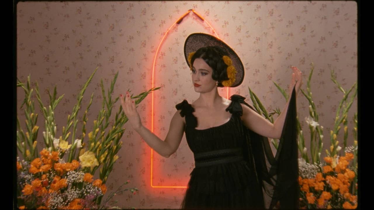 H’ilol backdrop