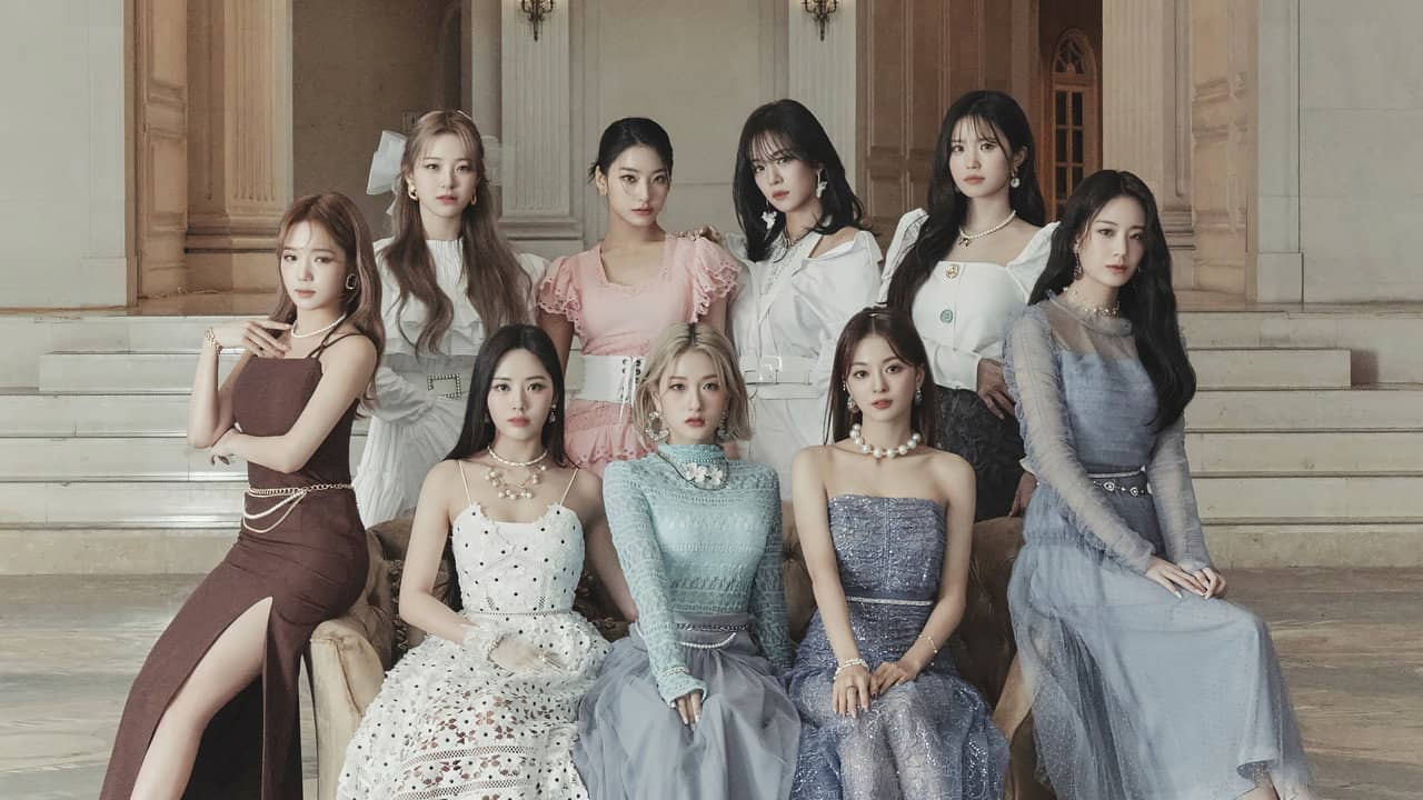 fromis_9's Summer Night backdrop