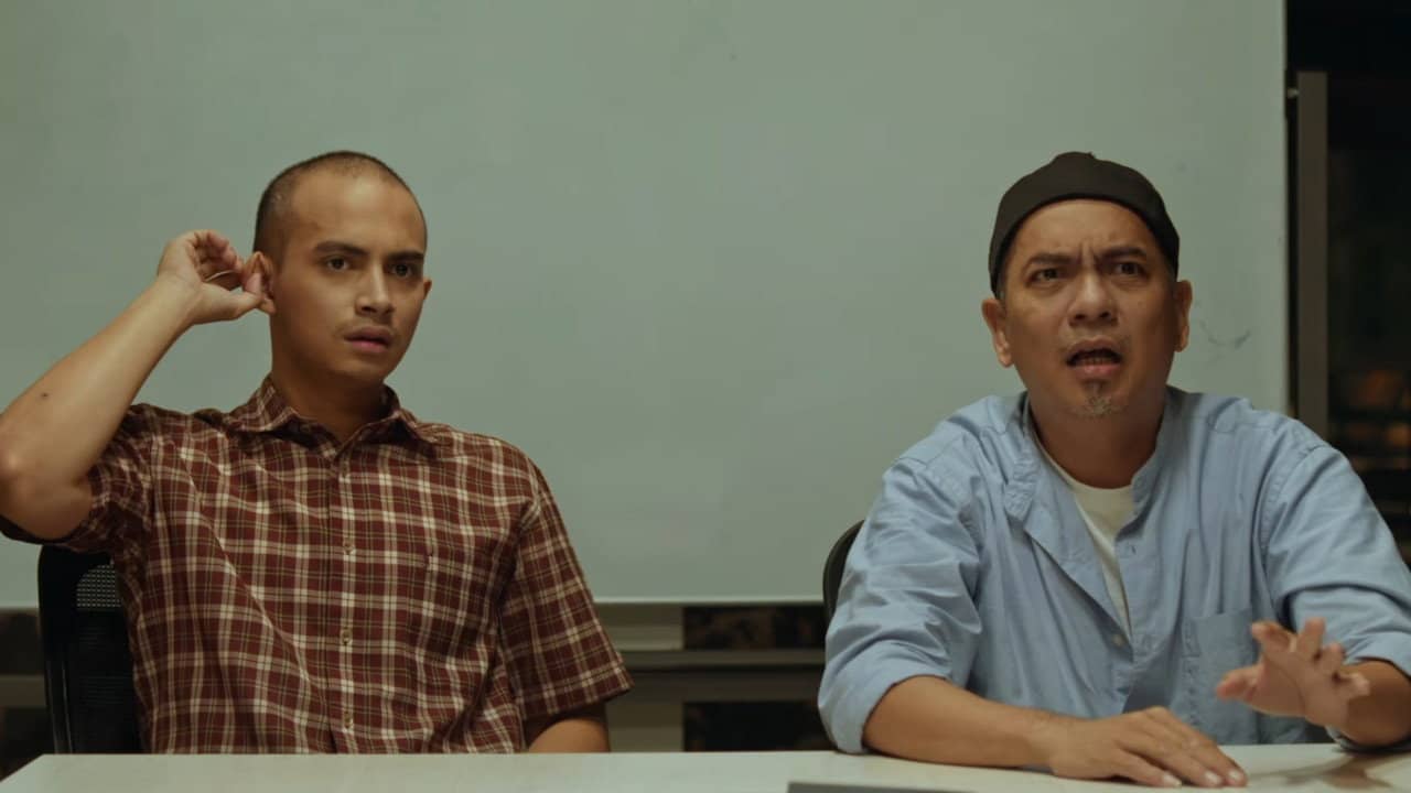 Ali yang Terheran-Herman backdrop