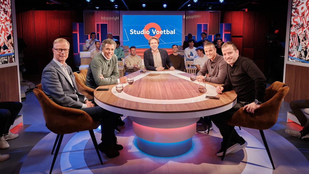 NOS Studio Voetbal backdrop