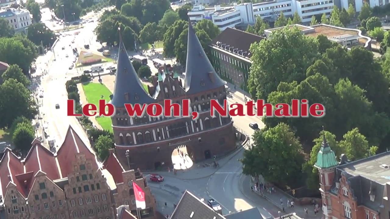 Leb wohl, Natalie backdrop