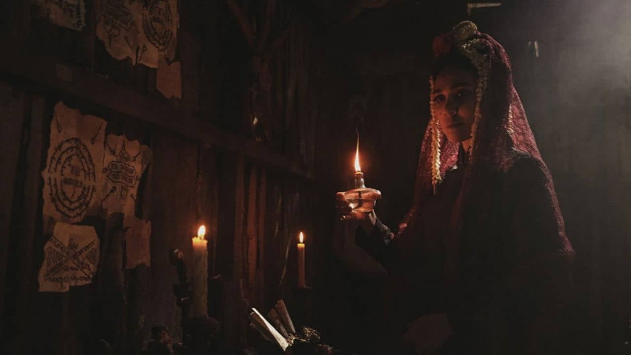 Suzzanna: Witchcraft backdrop