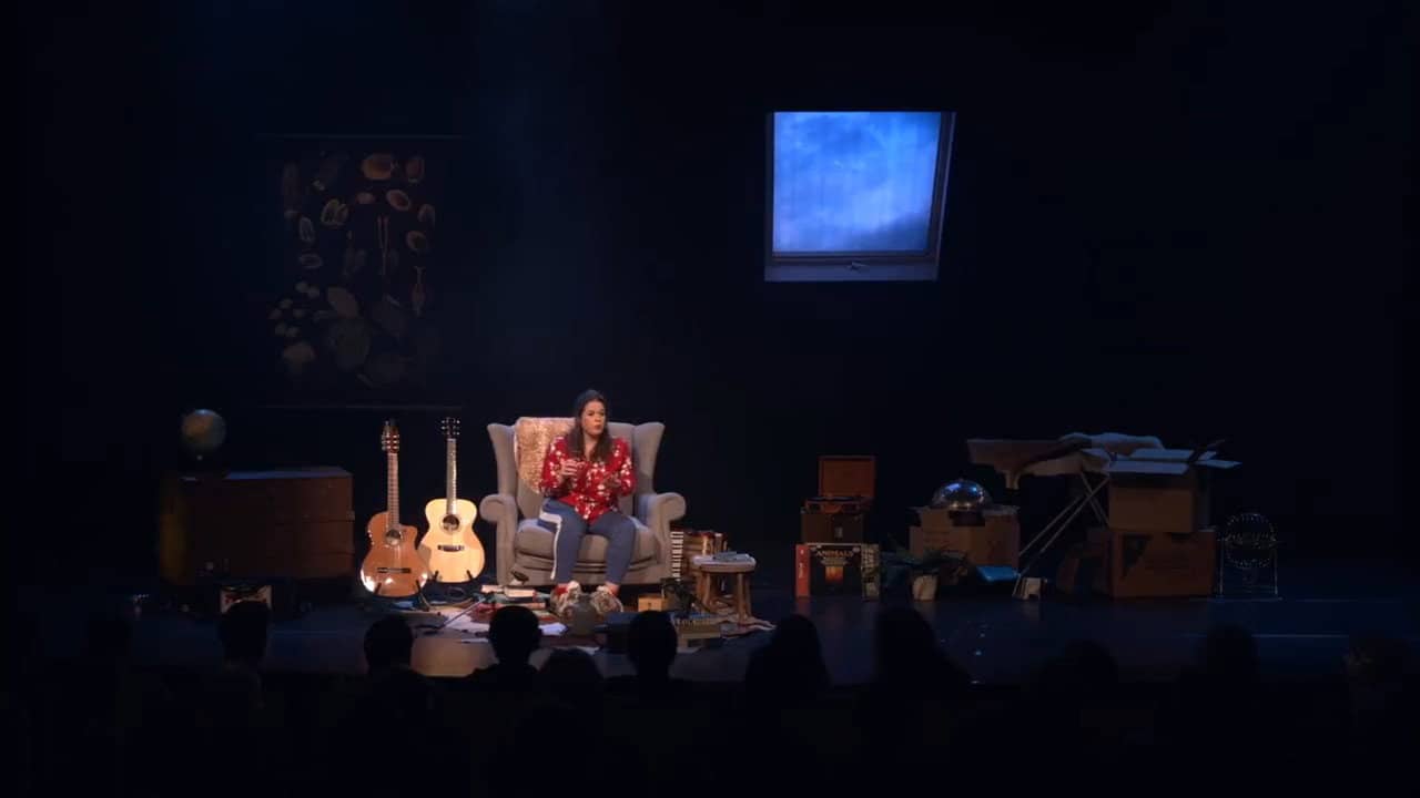 Katinka Polderman: Polderman Draagt een Steentje Bij backdrop