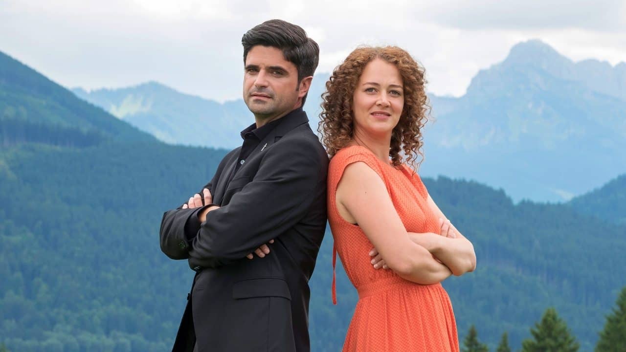 Tonio & Julia backdrop